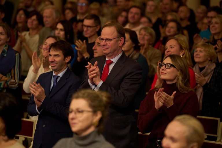 588530194_1281267794039002_2550372869752408897_n